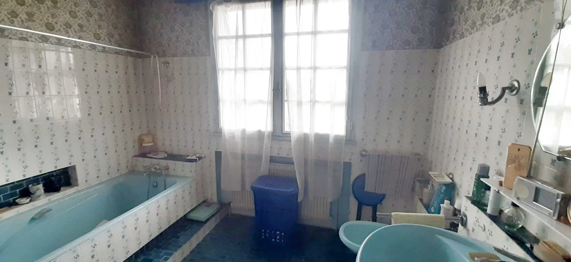 Grande maison familiale de 215 m² à Bazas avec studio et jardin 