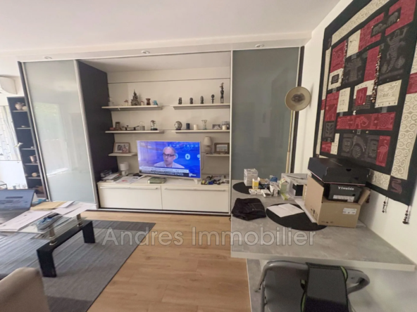 Appartement 2 pièces avec terrasse à Mandelieu-la-Napoule dans le quartier des Ecureuils