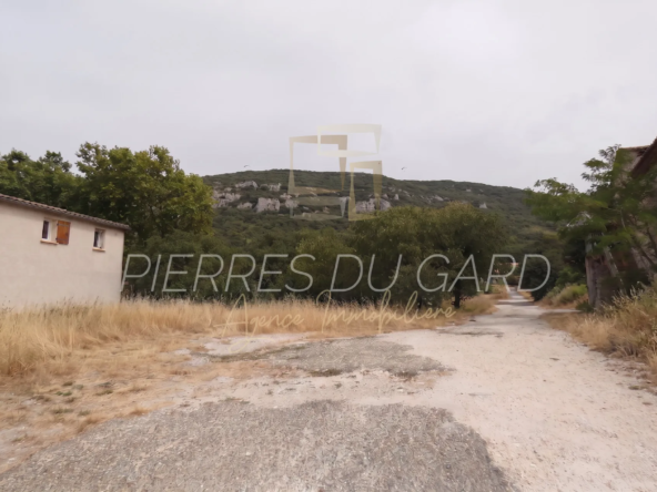 Terrain à bâtir de 460 m² à Seynes, proche d'Alès
