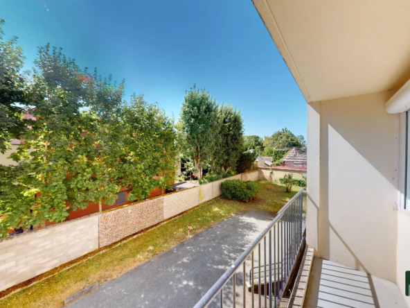 Appartement T3 lumineux avec balcon et cave à Chartres – Idéalement situé