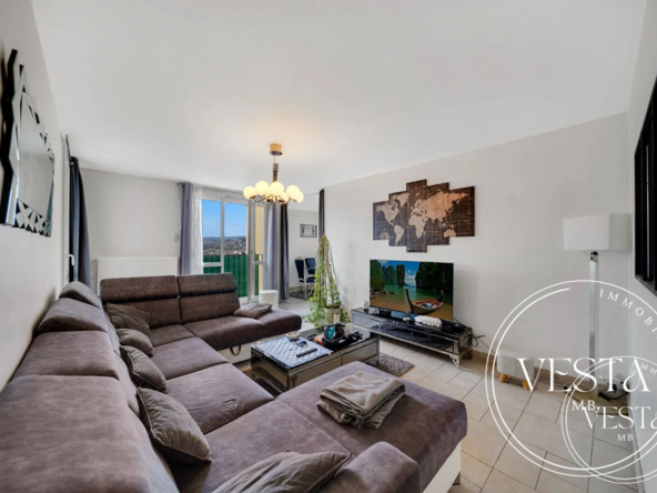 A vendre appartement lumineux de 96 m² à Chenôve avec 3 chambres et vue dégagée