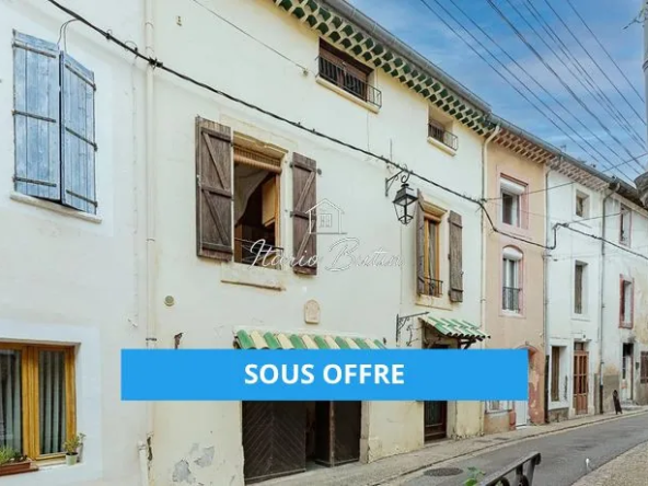 Superbe maison T9 de 238m² avec garages et vue panoramique à Corneilhan