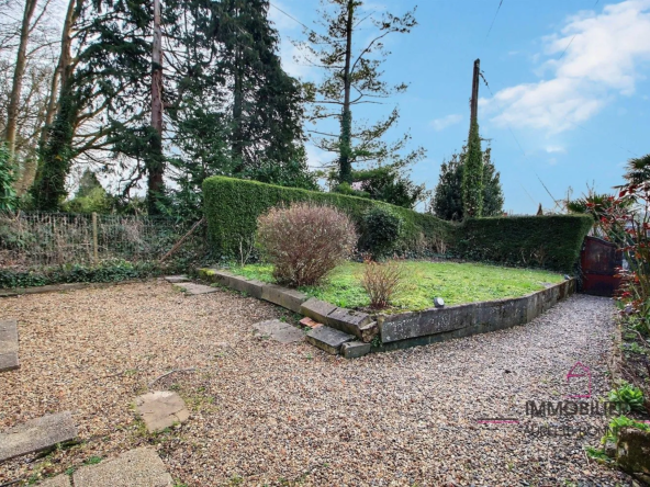 Charmante maison ancienne avec jardin à Lisieux