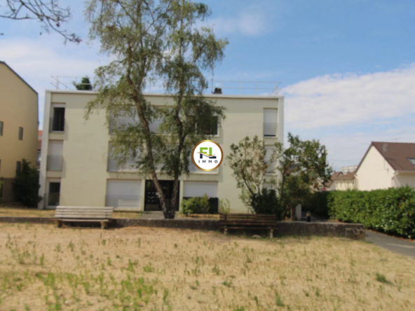 Appartement à vendre à Achères - F3 de 65 m² avec parking et cave