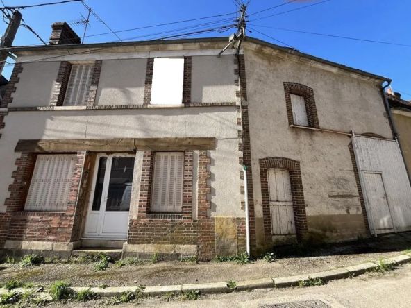 Maison à rénover de 119 m² à Fontaines (89130) avec terrain et dépendances