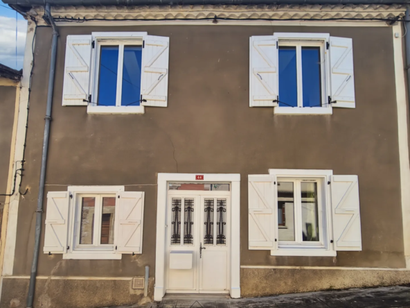Maison de village T6 de 137m² avec terrasse à Saint-Sauvy