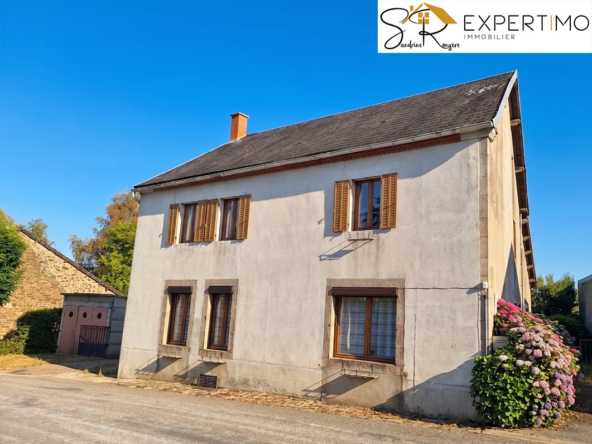 Maison familiale de 134 m² avec dépendances à Ars-les-Favets