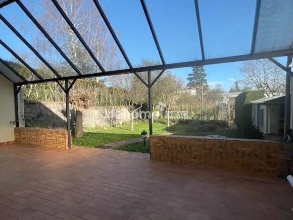 Maison familiale 4 chambres avec terrasse et jardin à Châteauroux