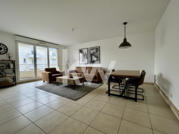 Bel appartement avec balcon, parking et cave proche des bords de Loire