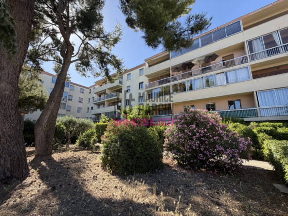 A Vendre Appartement 3 pièces avec Terrasse, Cave et Parking à Carpentras