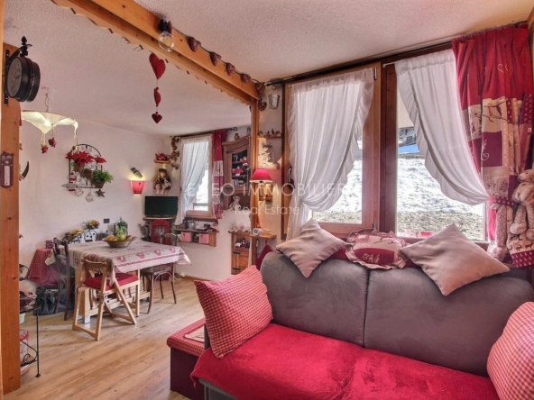 Studio divisible avec terrasse ensoleillée à La Plagne Montalbert