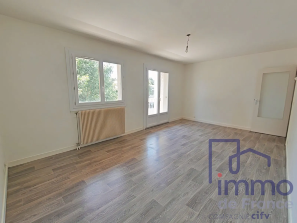 Appartement F4 lumineux avec balcon et parking à Brives-Charensac