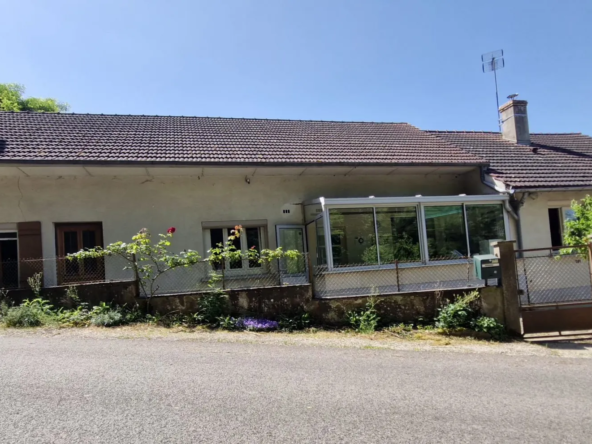 Maison à vendre à Labergement-lès-Seurre avec potentiel de rénovation