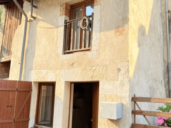 Maison de village à Virieu-le-Grand avec 2 chambres - Investissement ou résidence principale