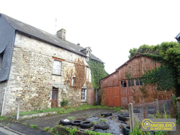 Maison à rénover avec jardin et garage à Barenton - Opportunité habitation et travaux