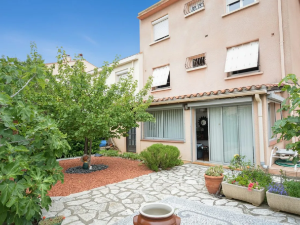 Appartement 2 pièces avec jardin privé et garage à Cabestany