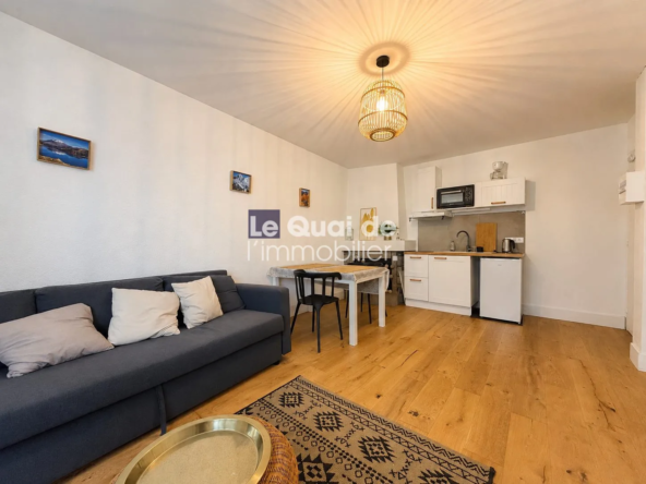 Appartement à vendre à Duingt, lac d'Annecy, 2 pièces avec cheminée et parking