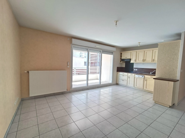 Appartement T3 avec terrasse à Clermont-Ferrand, secteur Champfleuri