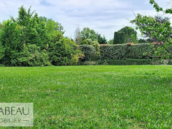 Terrain constructible de 728 m² à Mirabeau - Opportunité à saisir