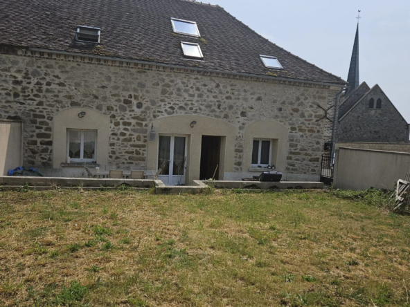 Maison en pierre avec 4 chambres à Perceneige (89) – Charme et confort modernes