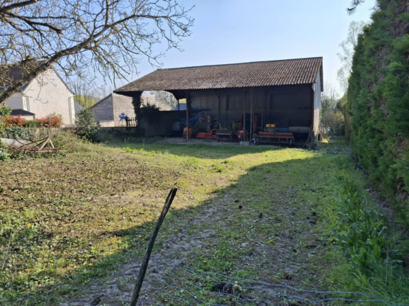 Terrain constructible à vendre à La Croix-en-Touraine de 650 m²