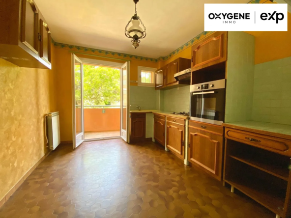 Appartement 3 pièces à vendre à Carcassonne avec balcon et garage