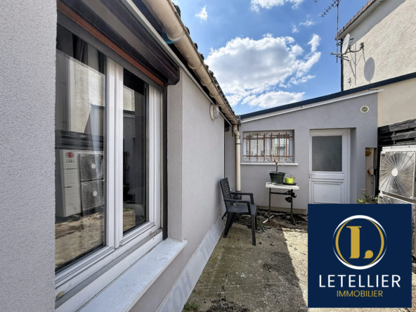 Maison mitoyenne à rénover avec fort potentiel à Le Petit-Quevilly