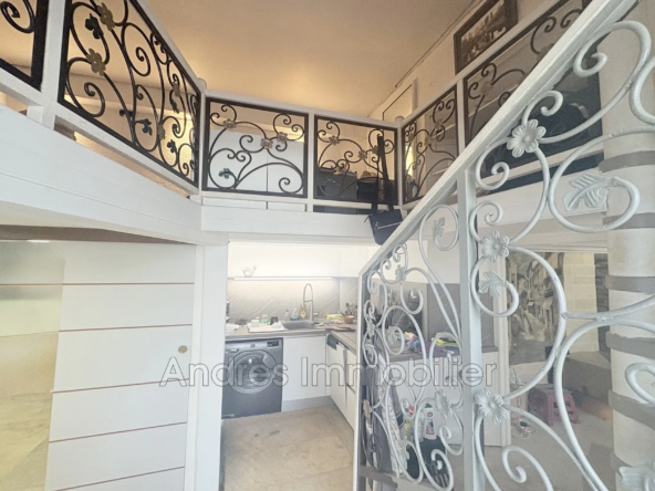 Charmant appartement atypique en rez-de-chaussée à Cannes avec terrasse et mezzanines
