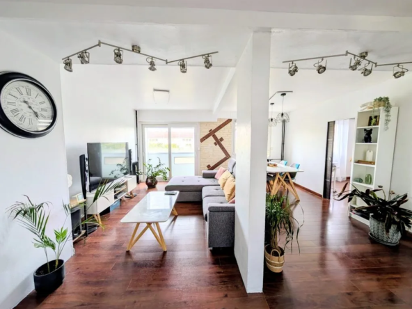 Appartement 75 m² avec loggia, garage et cave à Dijon Drapeau