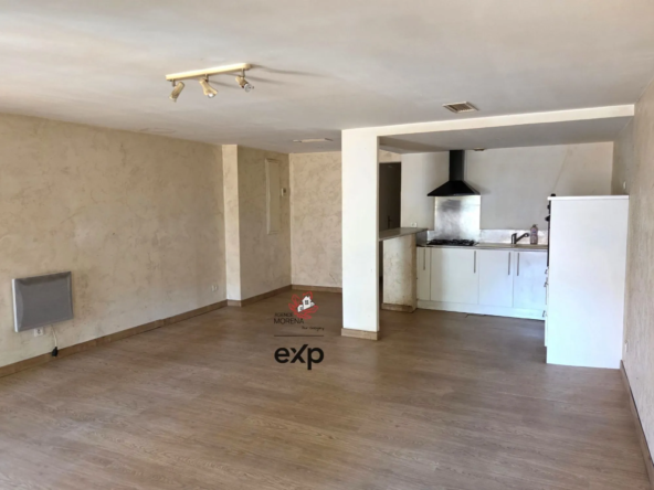 Appartement T3 à rénover avec potentiel au cœur de Solliès-Pont