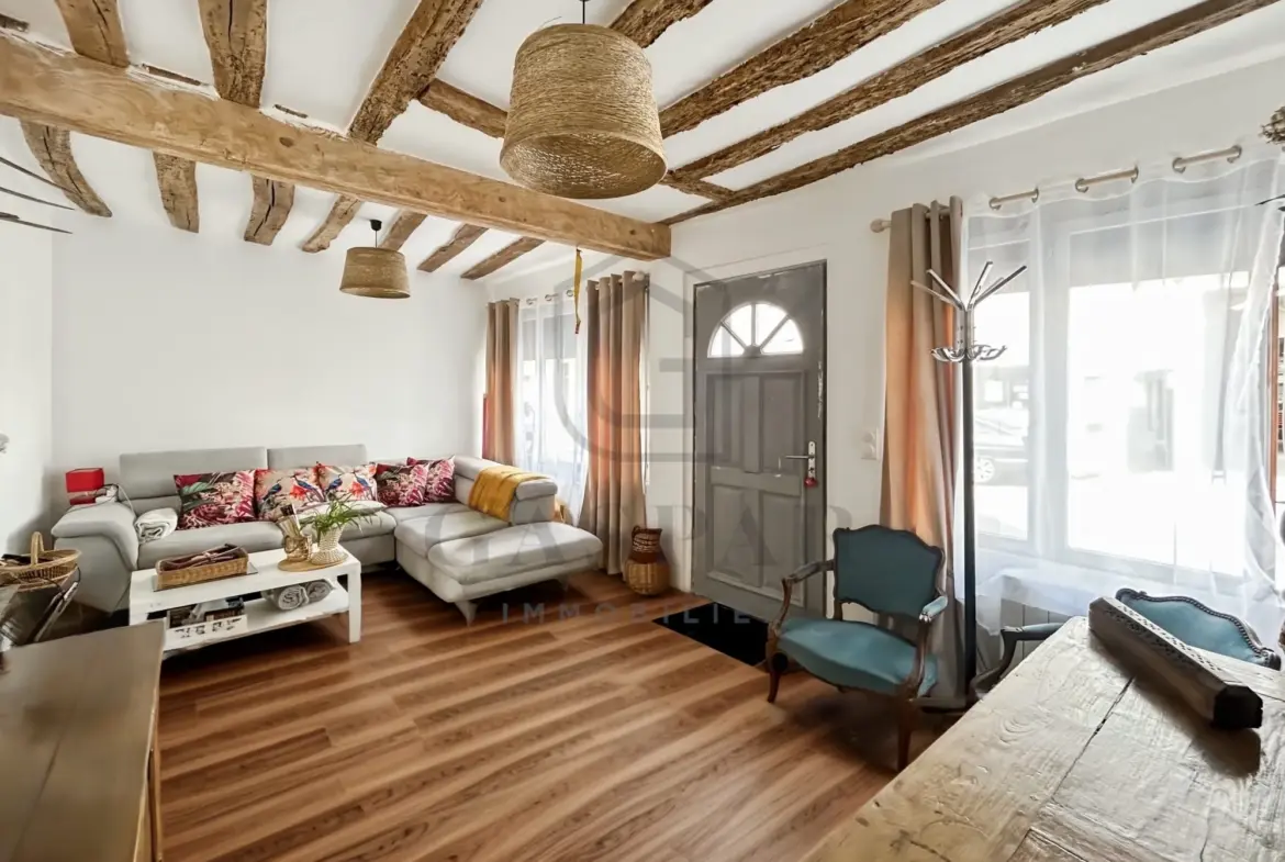 Maison de village de 83 m² à vendre à La Neuve-Lyre, proche toutes commodités 
