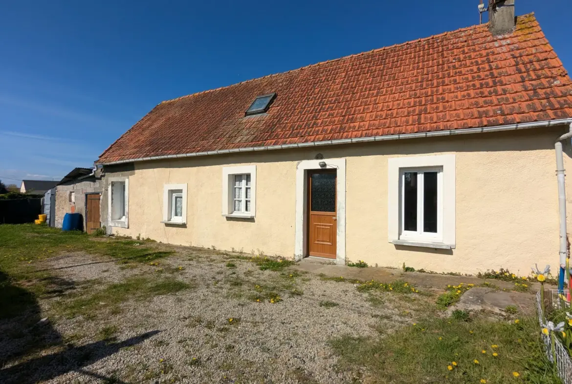 Maison à rénover de 73 m² à Neuilly-la-Forêt avec potentiel constructible 