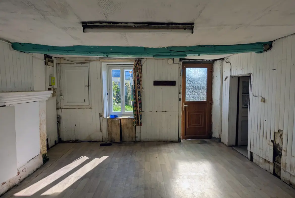 Maison à rénover de 73 m² à Neuilly-la-Forêt avec potentiel constructible 