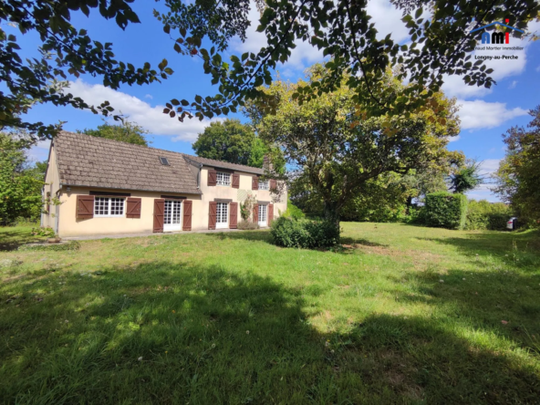 Maison ancienne avec 5 chambres et grand terrain à Bizou, proche commodités