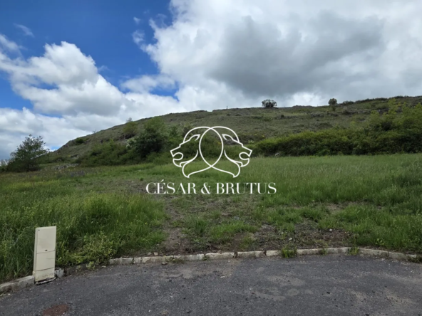 À vendre terrain constructible de 956 m² au Monastier-sur-Gazeille
