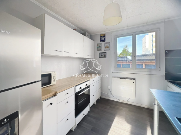 Appartement T3 de 51 m² avec cave à Roanne, récemment rénové et isolation payée