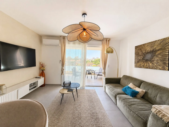 Charmant T2 de 44 m² avec terrasse à Bastia - Exposition sud, parking privé