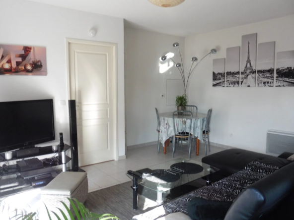 Appartement T2 avec terrasse et parking à La Chaussée-Saint-Victor
