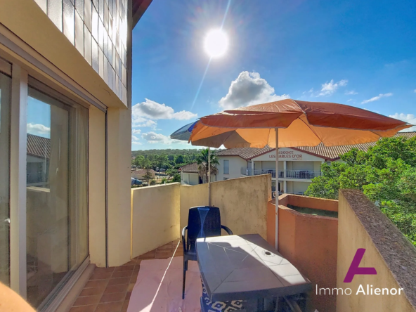 Appartement rénové à Vieux Boucau, proche de la plage et avec terrasse