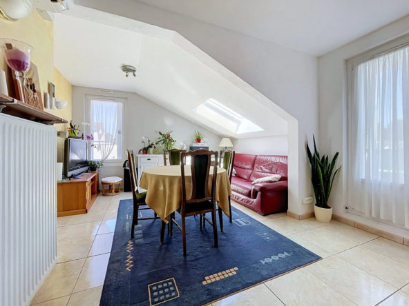 Appartement 2 chambres avec terrasse et garage à Metz