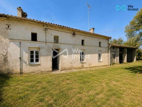 Maison de campagne à rénover avec grand terrain à Saint-Christoly-de-Blaye