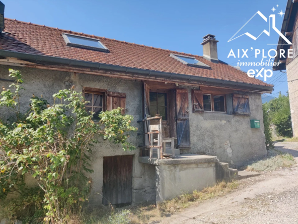 Charmante maison de village mitoyenne dans la Chartreuse avec mezzanine et sous-sol