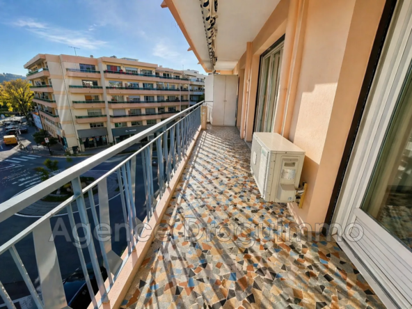A vendre appartement 2 pièces de 45 m² à Draguignan avec terrasse
