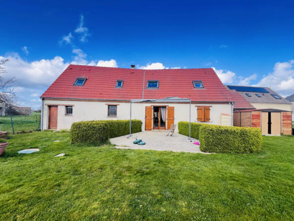 Maison familiale de 152 m² avec jardin et garage proche d'Auneau