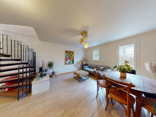 Maison mitoyenne 4 chambres à Chartres - Quartier paisible avec jardin et garage