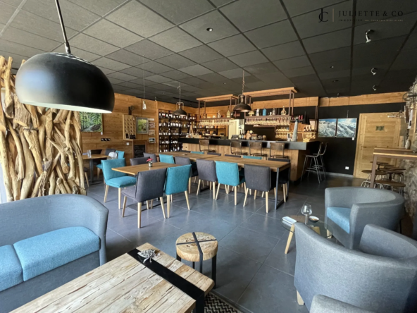 Vente murs et fonds d’un restaurant-bar au centre des Houches en vallée de Chamonix