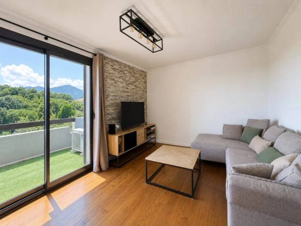 Appartement T3 de 67 m² avec terrasse en dernier étage à Biguglia