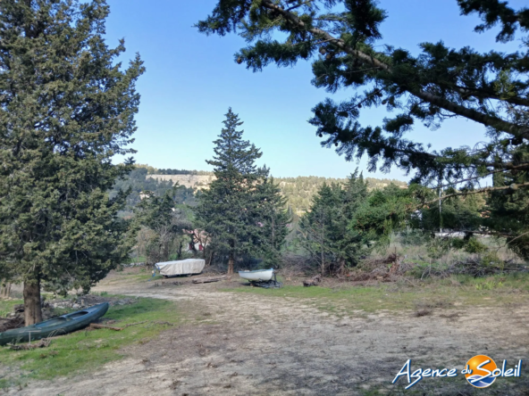 Terrain constructible de 1000 m² à Portel-des-Corbières, hors lotissement