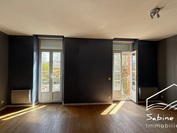 Immeuble à Tanus avec deux appartements, idéal primo-accédant ou investisseur
