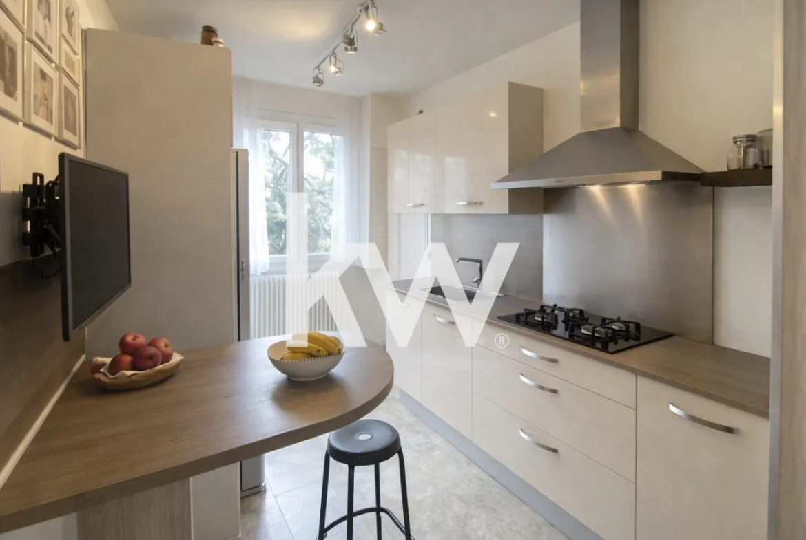 Appartement T4 à vendre à Saint-Étienne – 75 m² avec cave et garage 